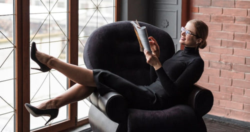 Sensual Empowerment Emerges as a Key Theme in Legwear for 2026