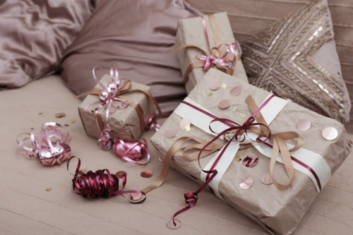 Gift Boxes Highlight Themed Collections for Special Occasions