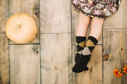 From Food Prints to Animal Motifs: Socks That Show Personality