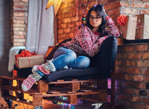 How Colorful Fashion Accessories Brighten Everyday Looks