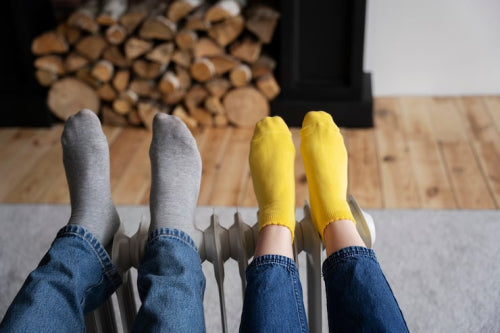 Cotton vs Bamboo vs Synthetic Socks: What's the Difference?
