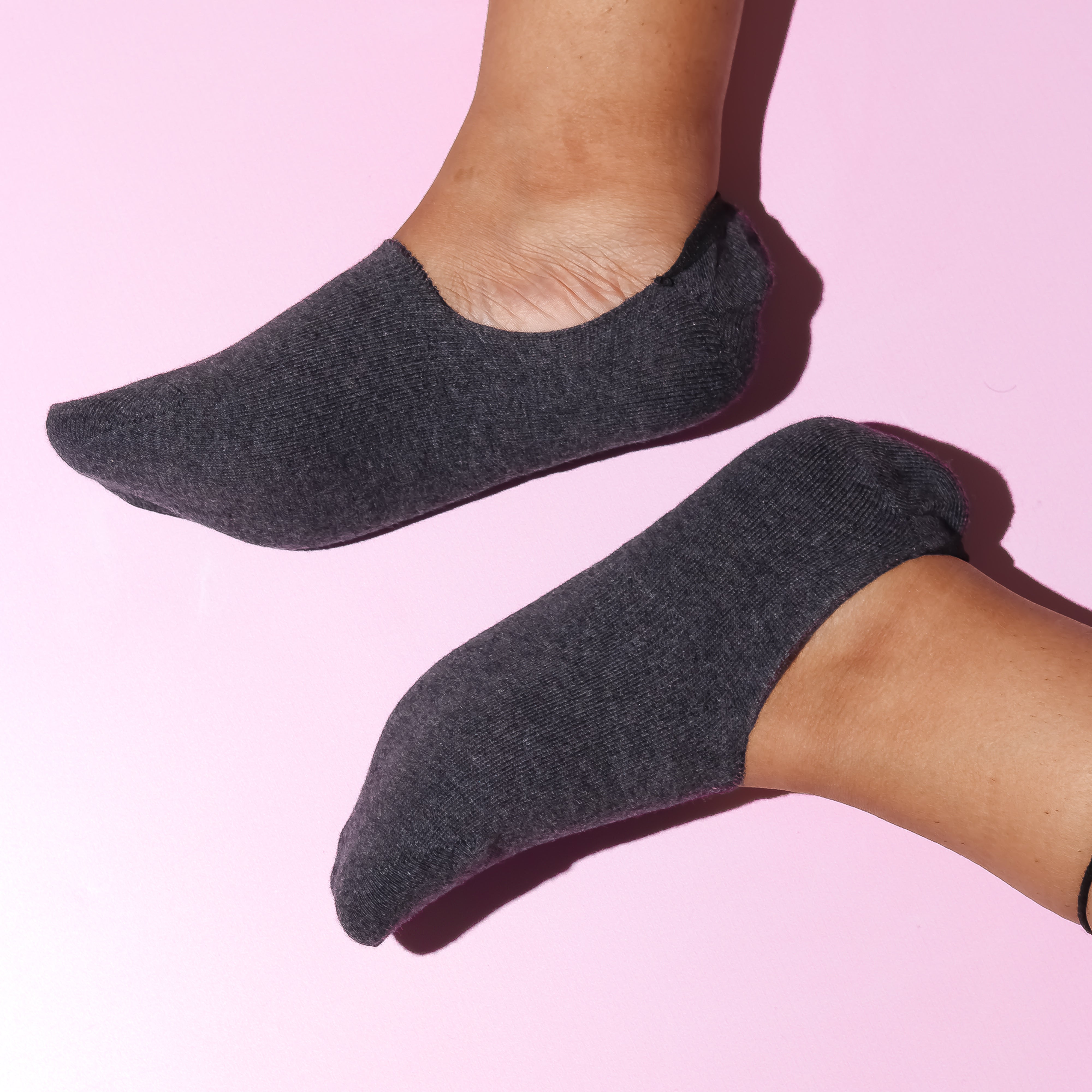 Grey Solid Non-Slip No Show Socks For Men