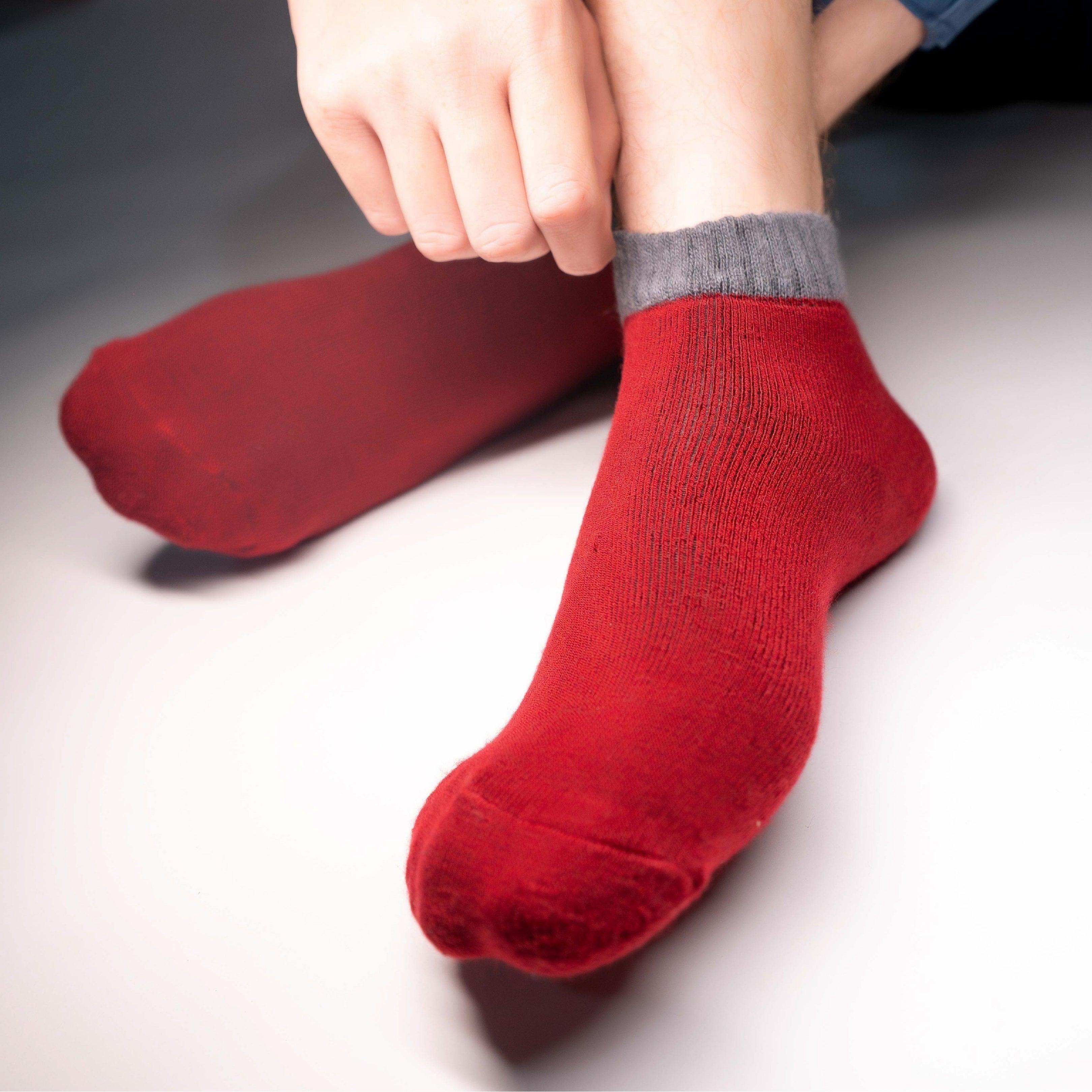 Maroon Anti-Slip Gripper Socks - soxytoes